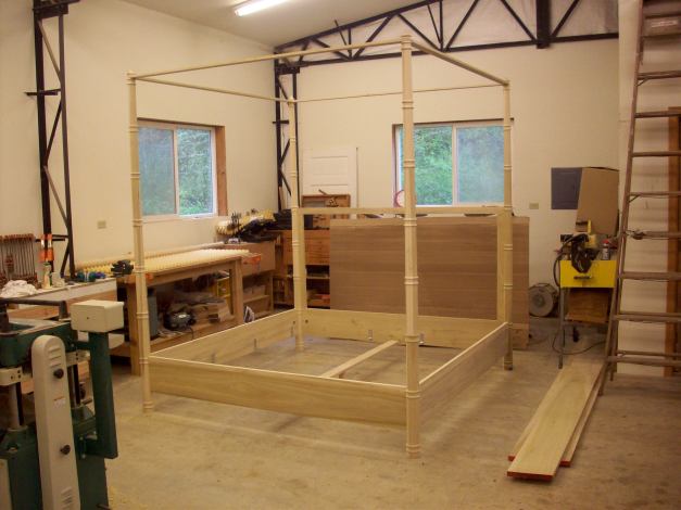 King size four poster bed